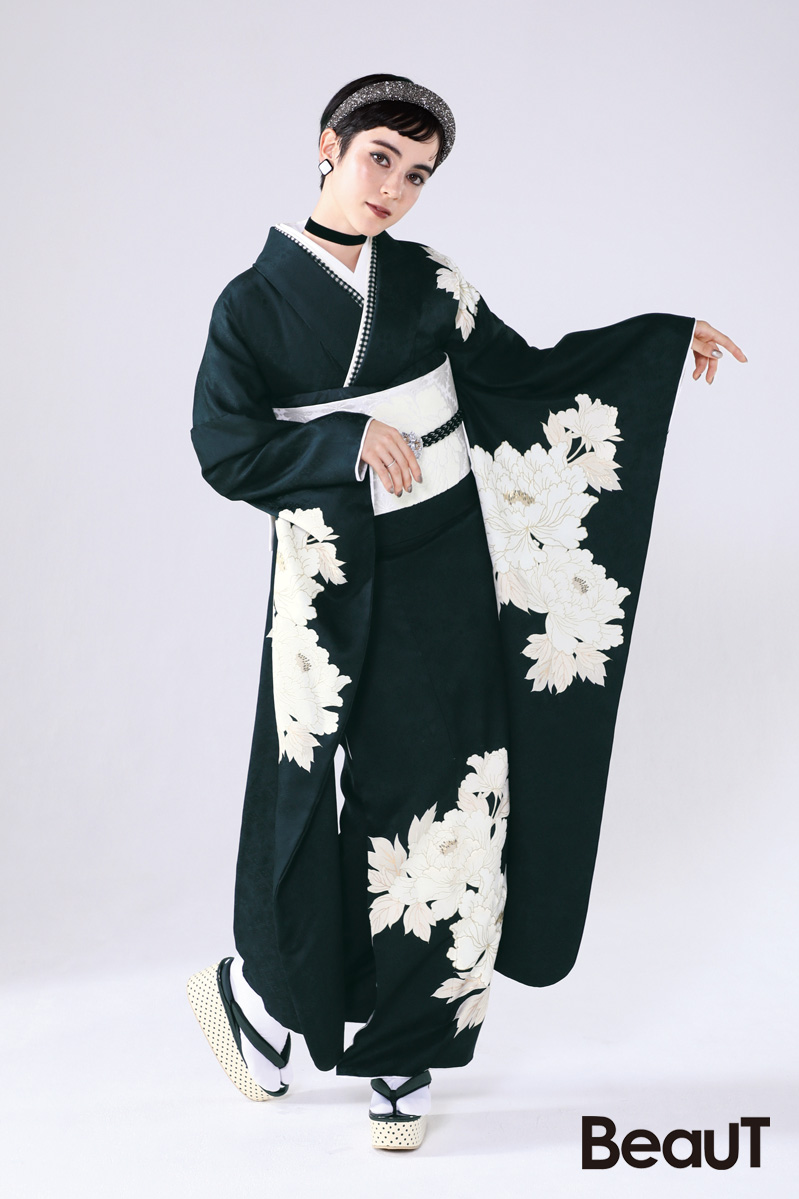 ご購入価格：308,000円 
レンタル価格：206,800円